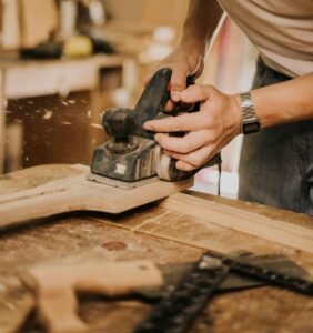 How Carpentry Work in Dubai Supports Modern Home Interiors