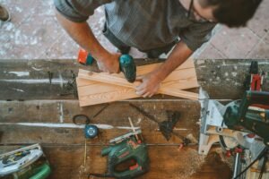 Read more about the article How to choose a carpentry company in Dubai wisely today