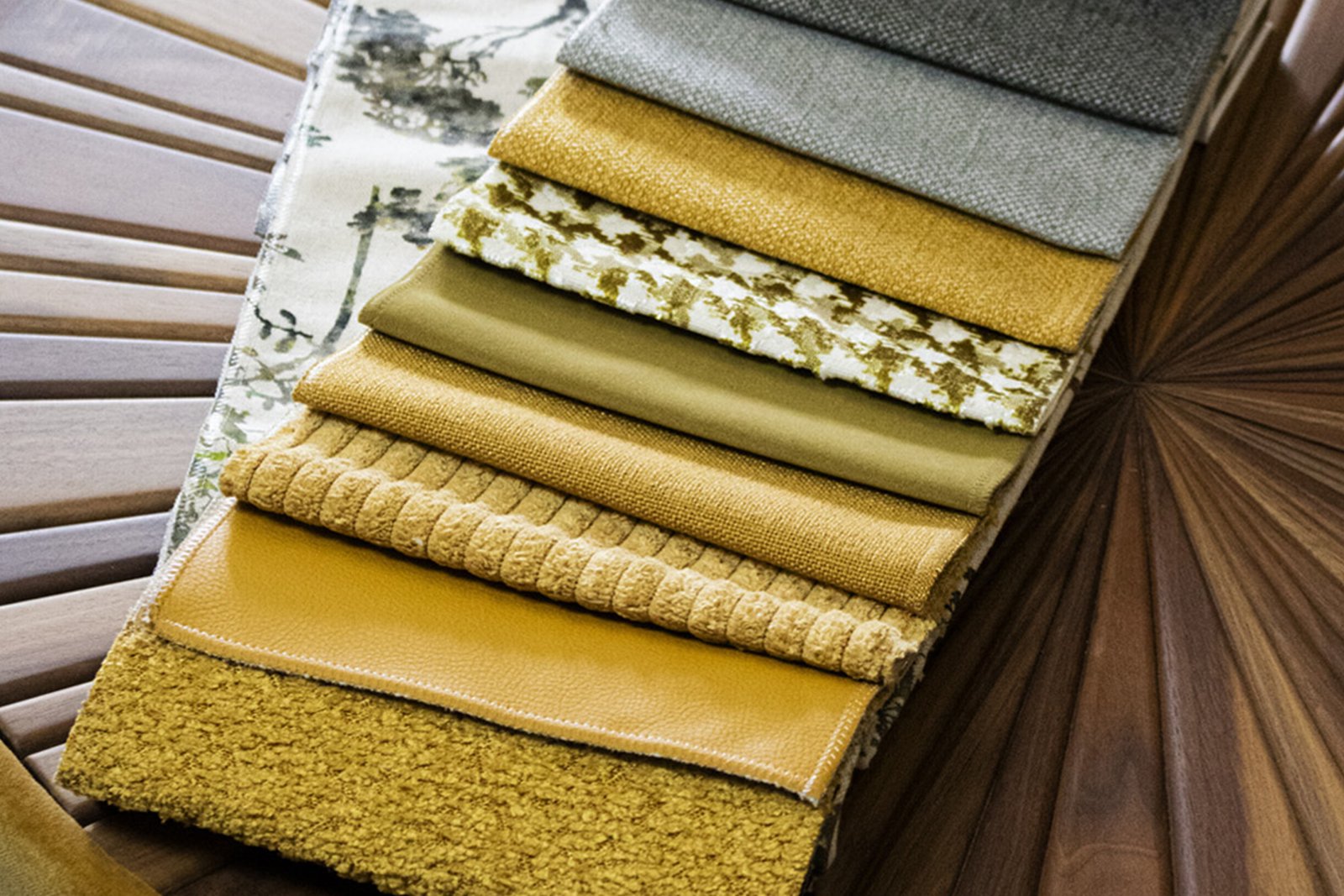 Read more about the article What Are Sofa Fabrics and How Do They Affect Comfort