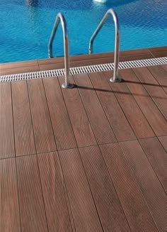 Non-Slip Pool Deck Flooring for Dubai Villas
