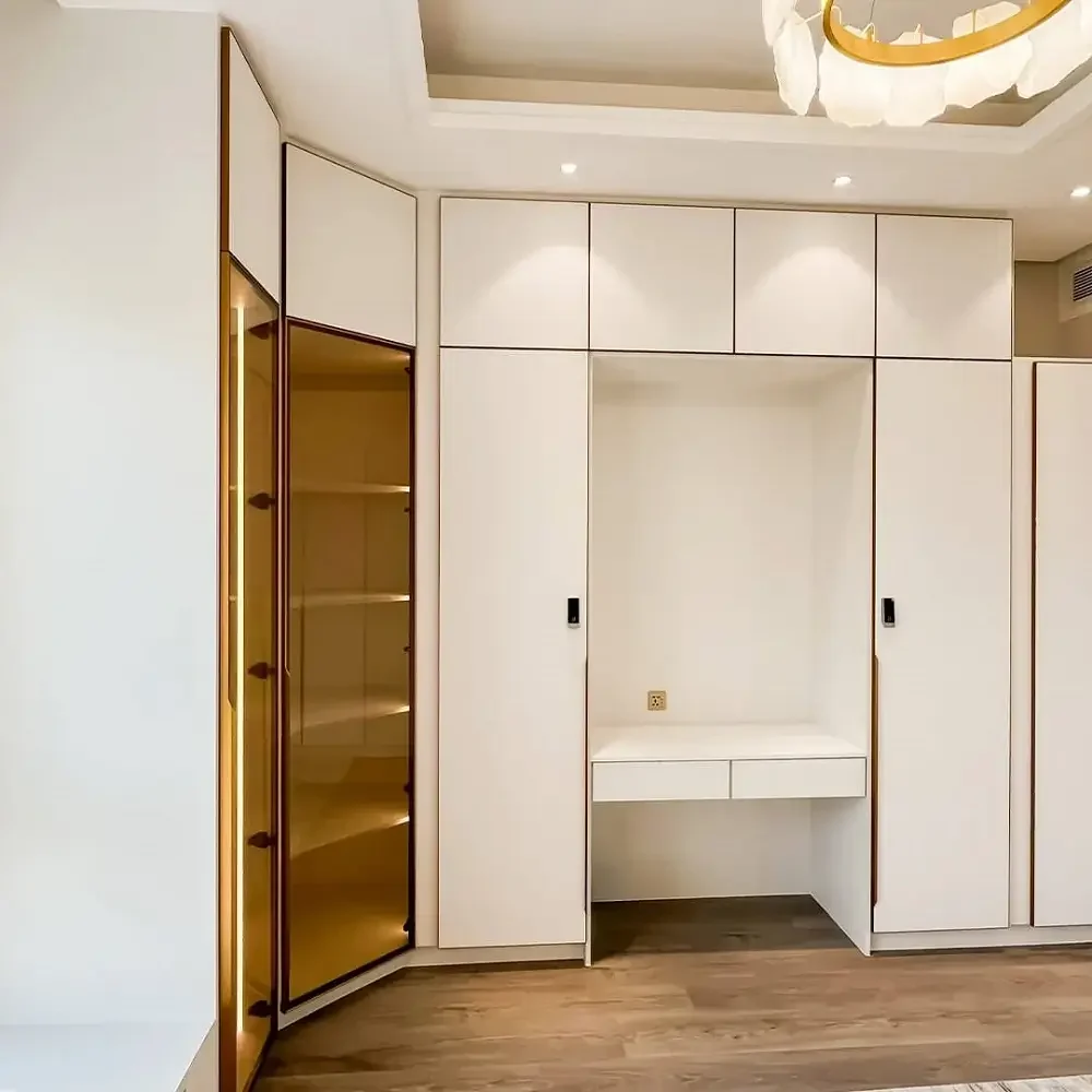 Customized Wardrobes